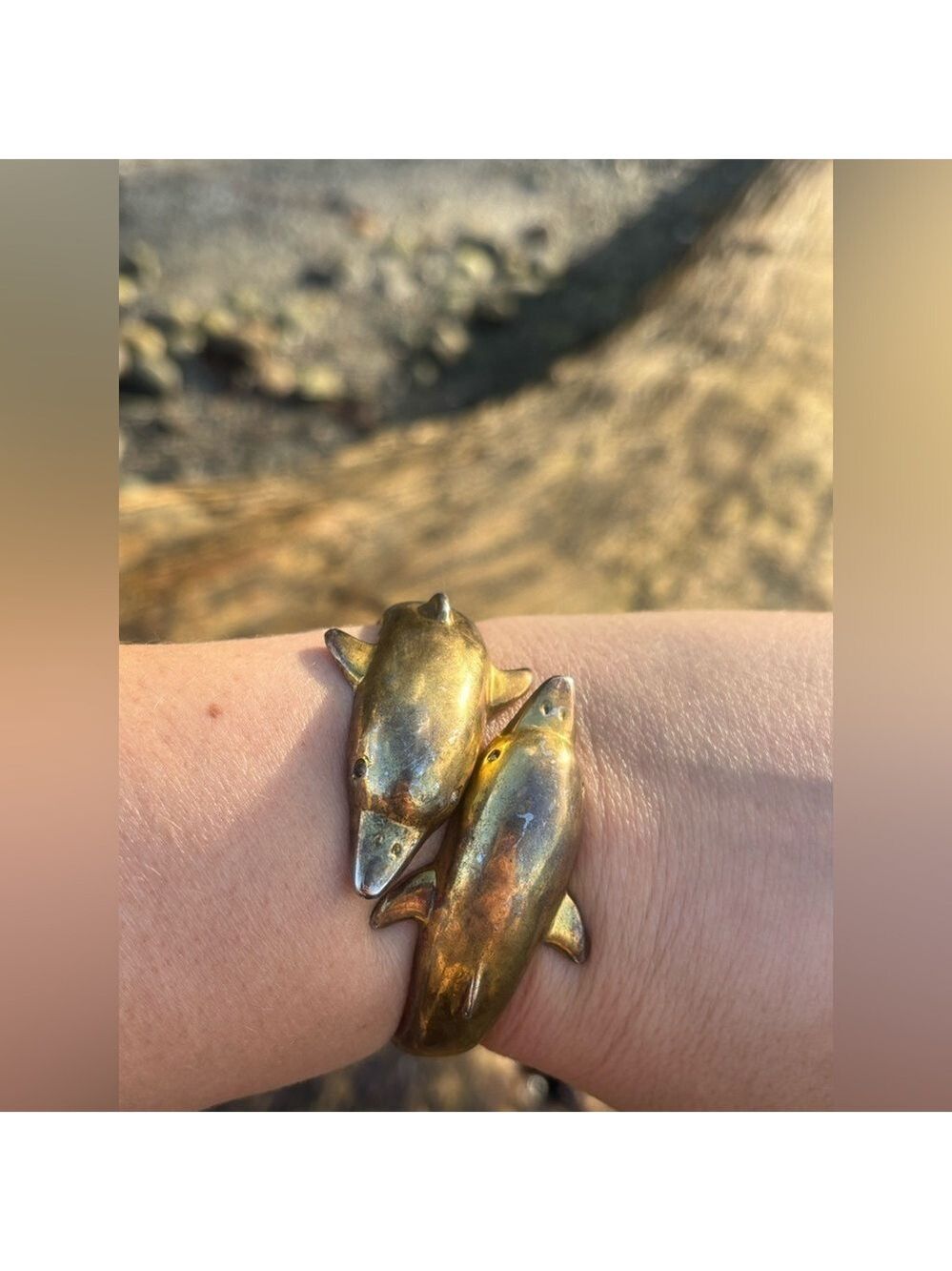VINTAGE Dual Dolphin 🐬  Snap on Bracelet Womens Jewelry Unique Statement Piece